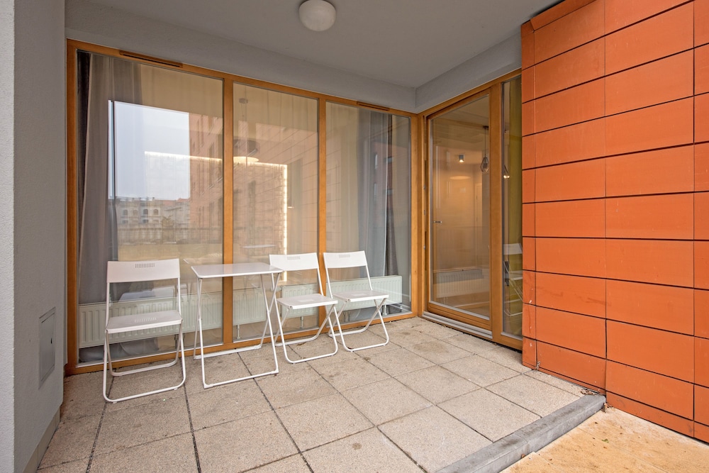 Apartinfo Island Apartments 48/50