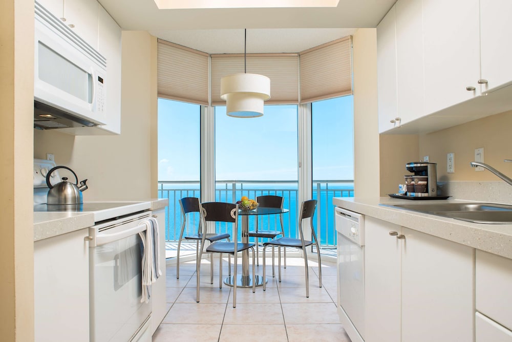 Doubletree By Hilton Ocean Point Resort – North Miami Beach 53/68