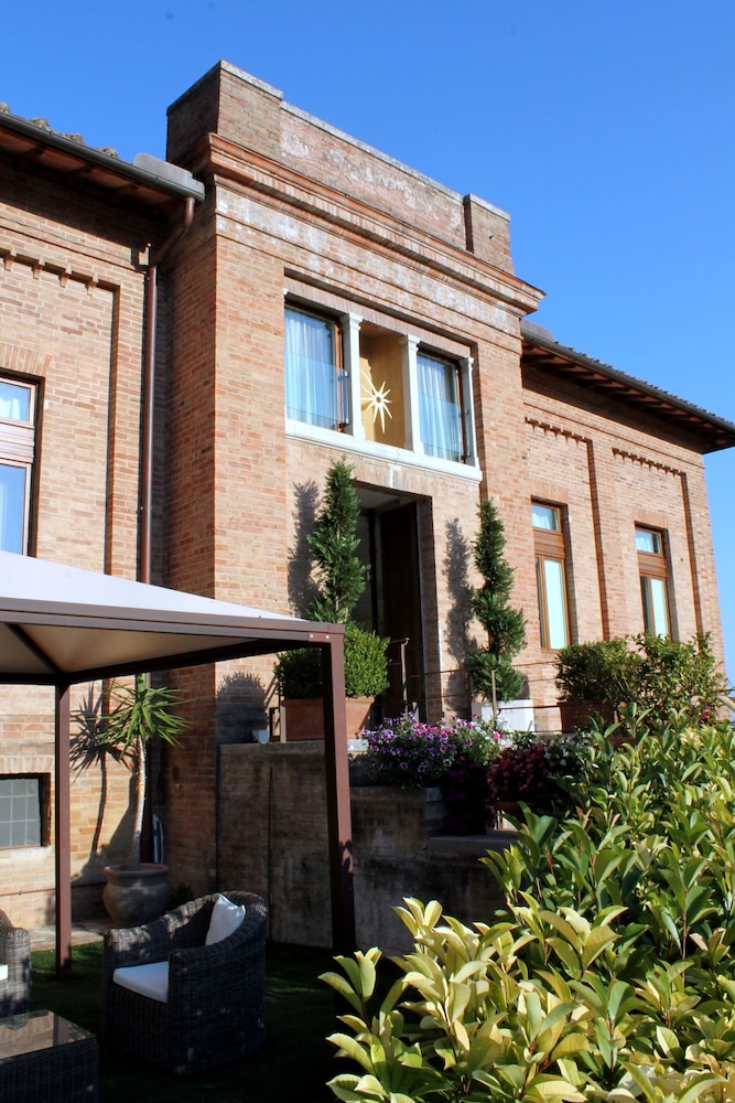 Villa Del Sole 63/72