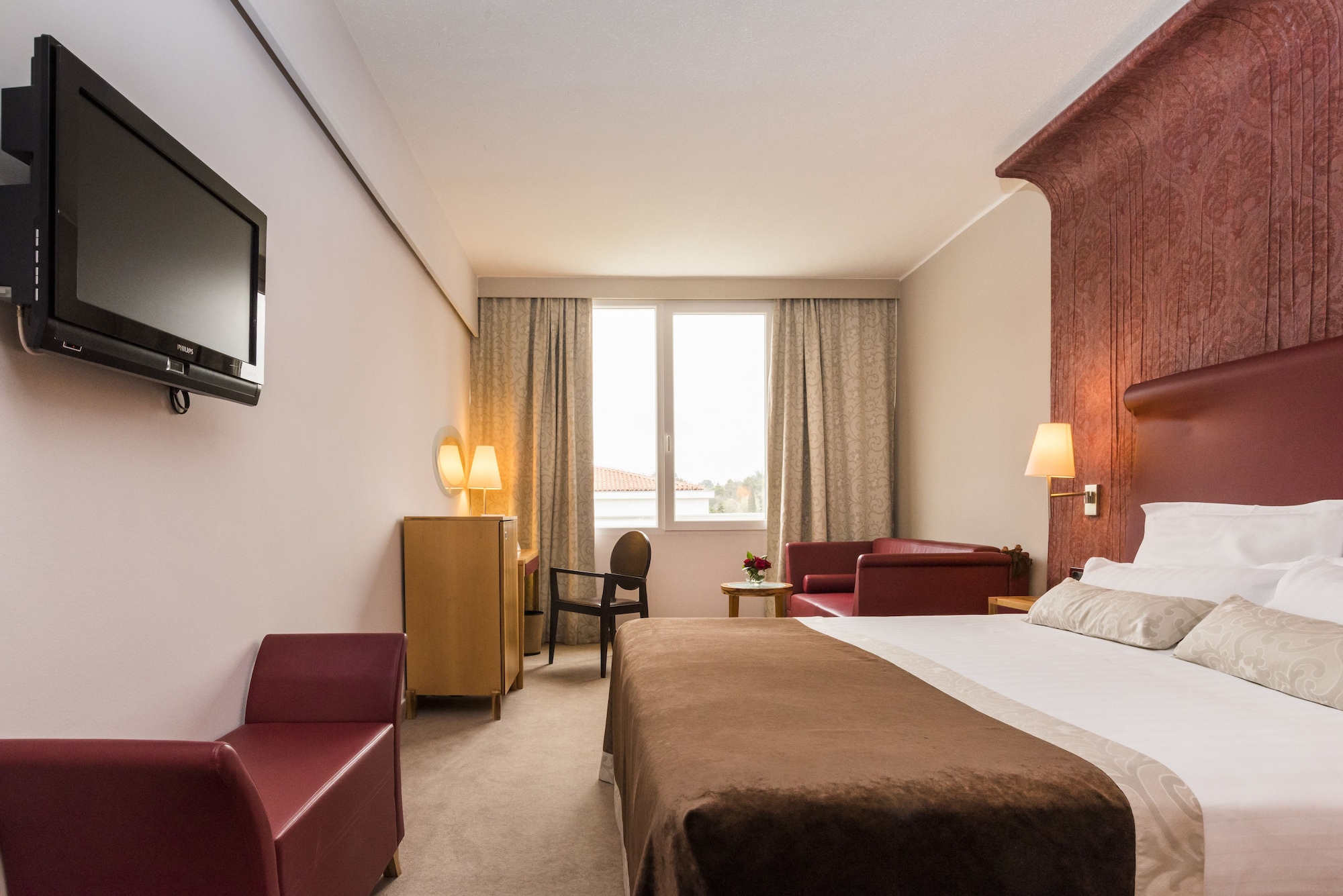 Classic, Twin Beds, Park Side