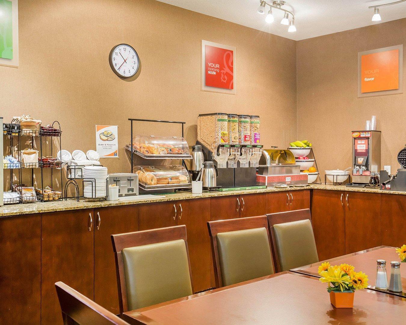 Comfort Inn & Suites Airdrie 14/21