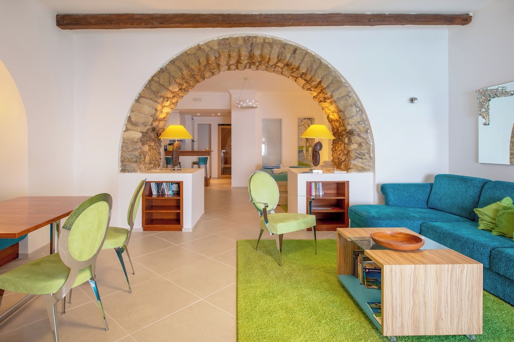 Piccolo Grand Hotel 27/43