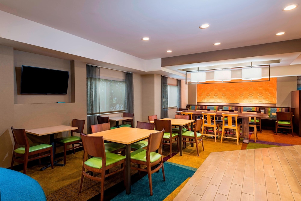 Fairfield Inn & Suites By Marriott St Petersburg Clearwater 24/28