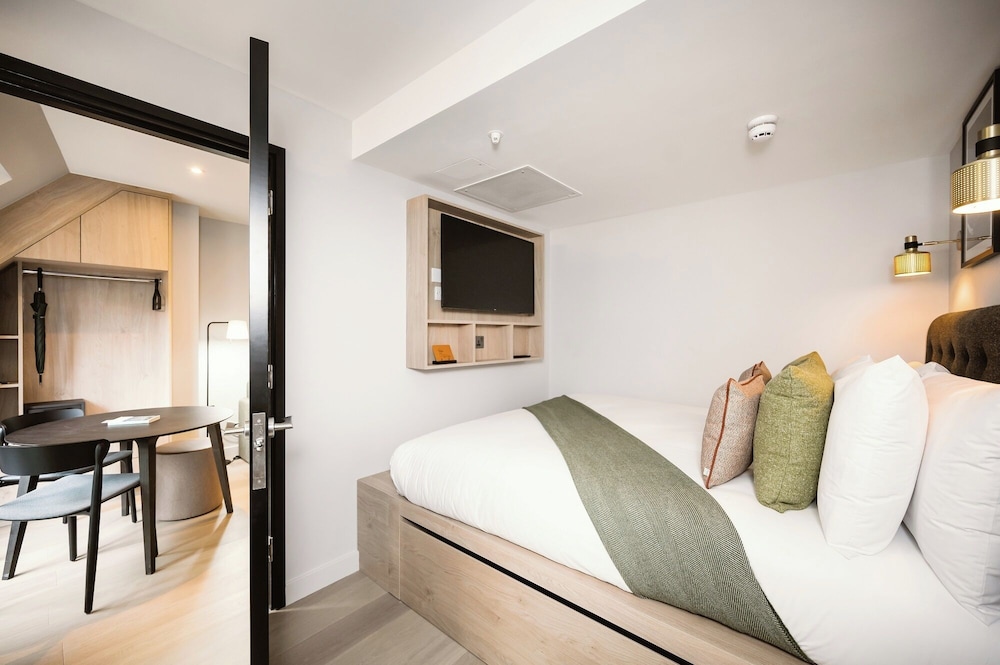 1 BEDROOM, SUPERIOR, APARTMENT, BALCONY