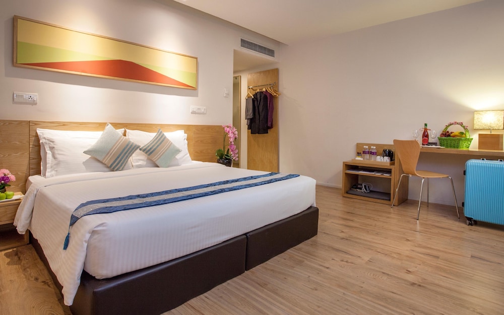 Superior King Room