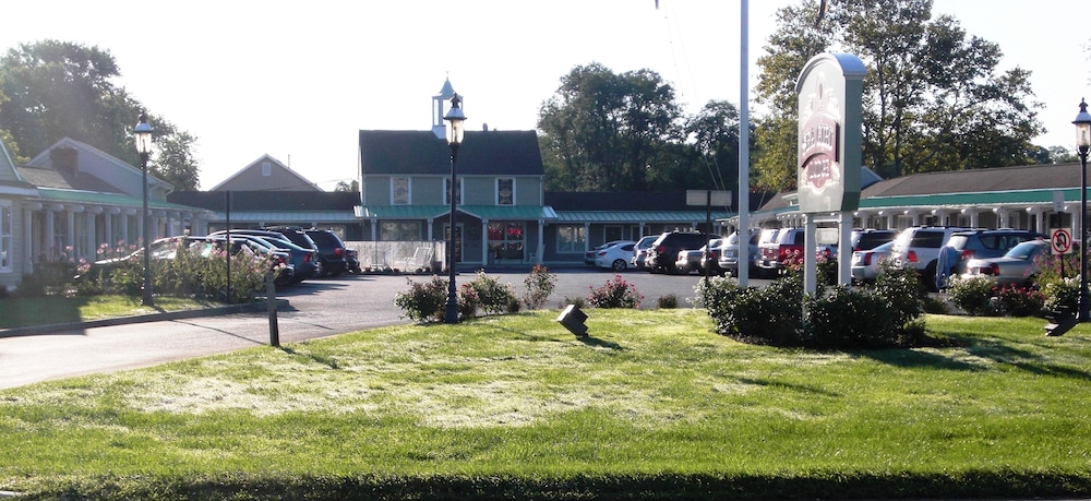 Sea Girt Lodge 62/72