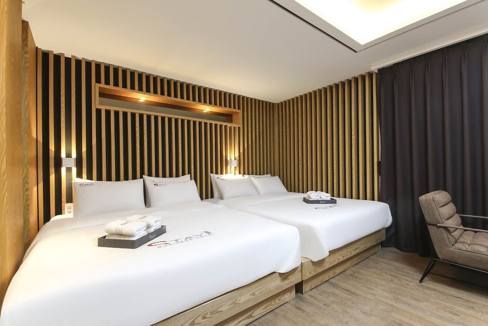 Stay 1 Hotel 18/49