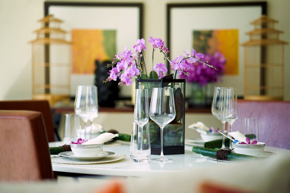 Dusit Suites Hotel Ratchadamri 56/72