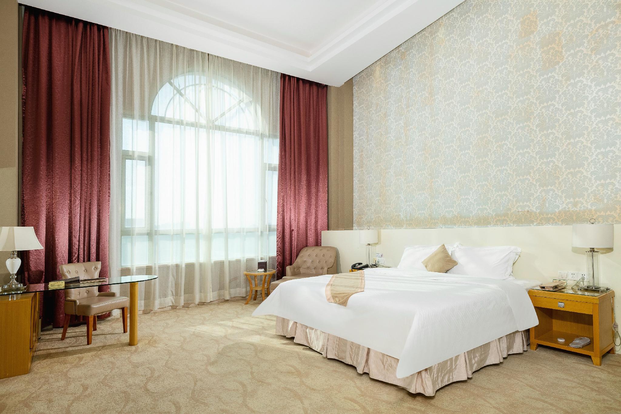 Regency Hotel 31/56