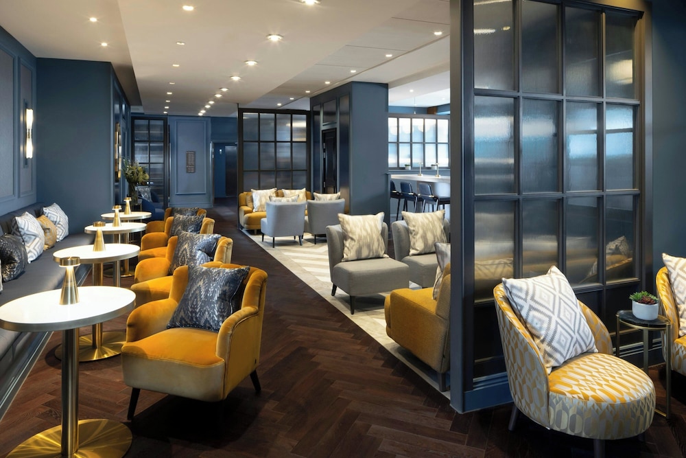 Courtyard by Marriott Edinburgh 44/64