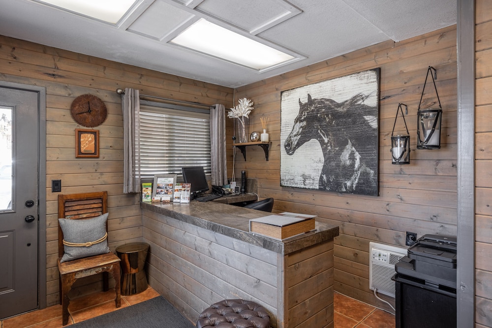 Canyons Lodge 6/37