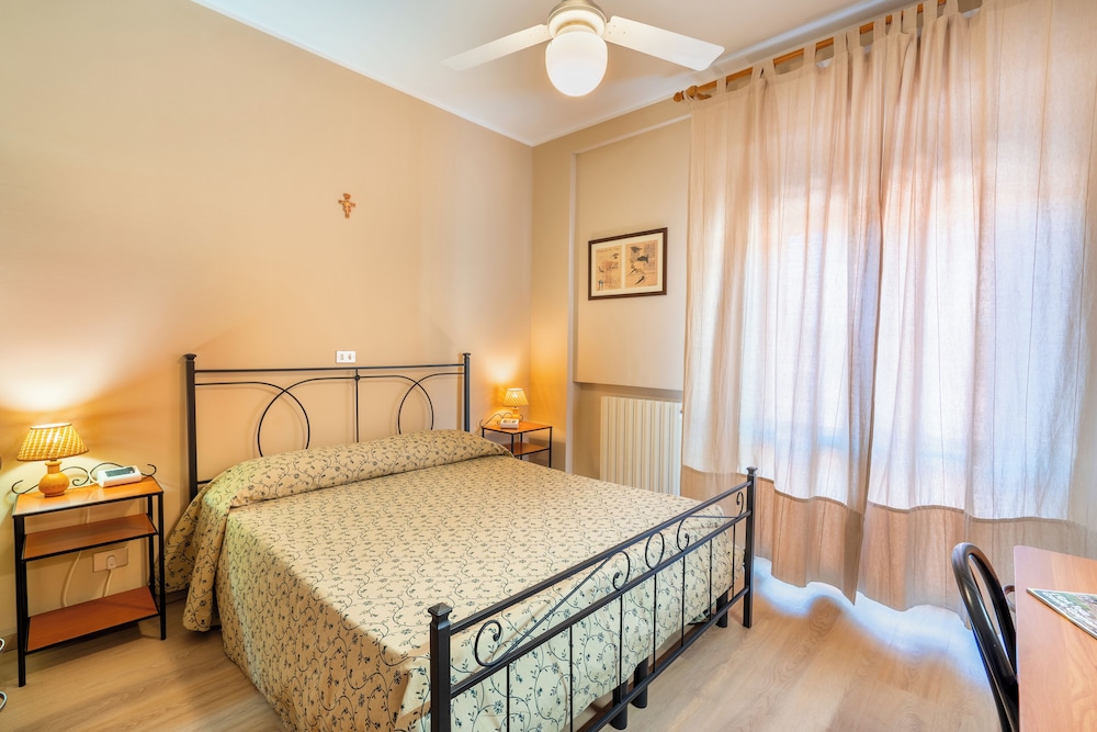 Trasimeno Hotel 11/28
