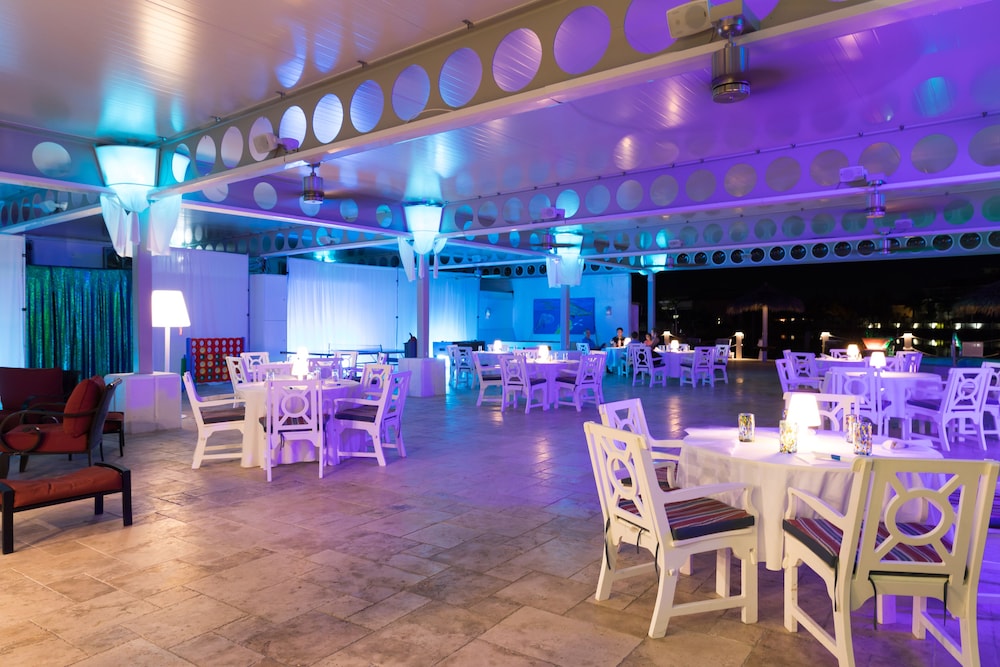 Ocean Reef Yacht Club Resort 53/75