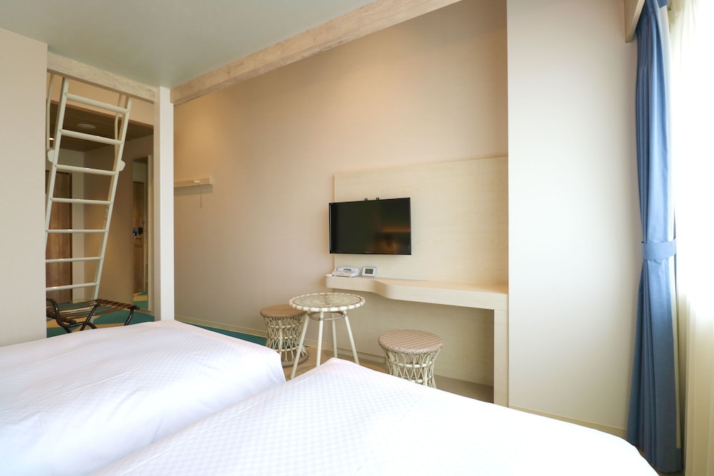 MAISONETTE