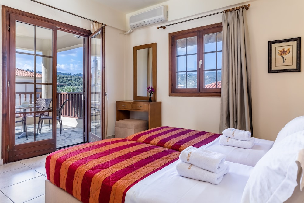 Skopelos Holidays Hotel 50/71