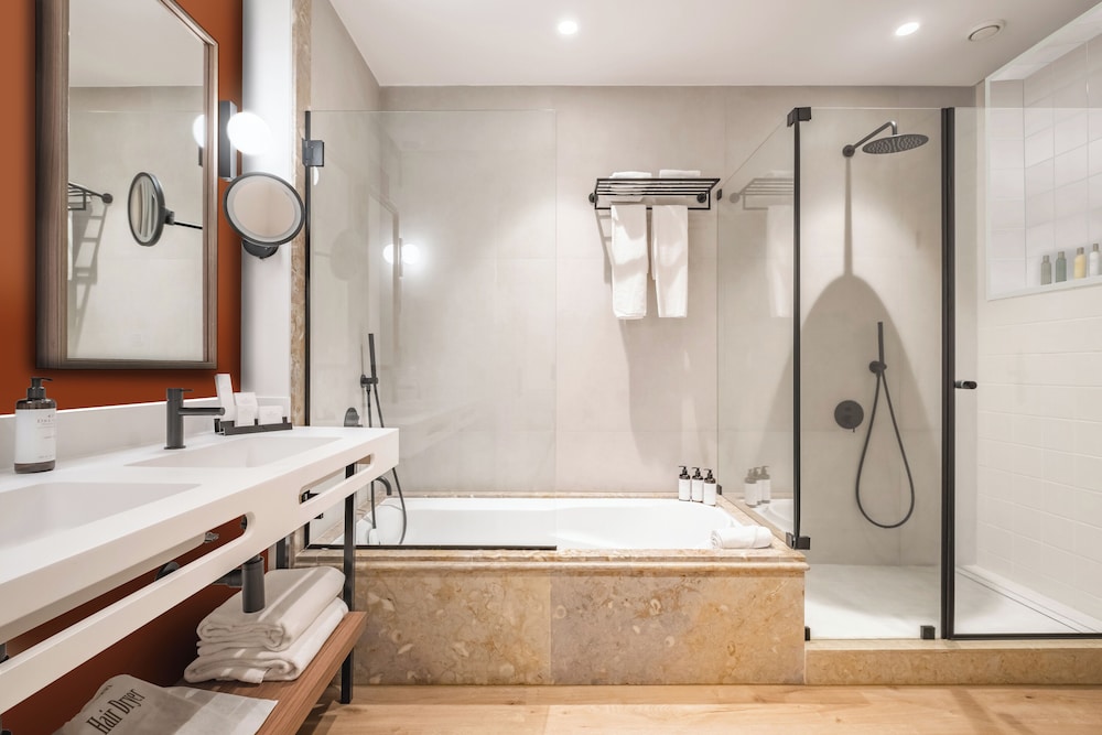 Preferred Club, Suite, Twin Beds, Ocean View, Sofa، Hyatt Ziva Madeira 3/5