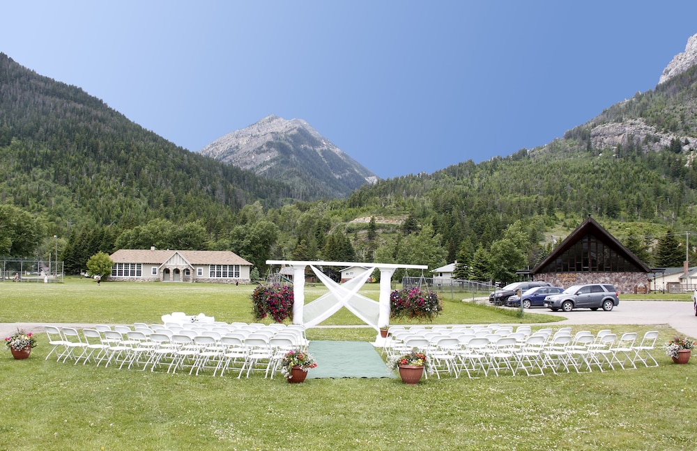 Waterton Lakes Lodge Resort 46/50