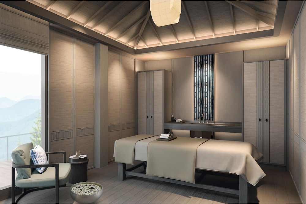 Kahavadi Chiang Rai, Curio Collection by Hilton 25/50