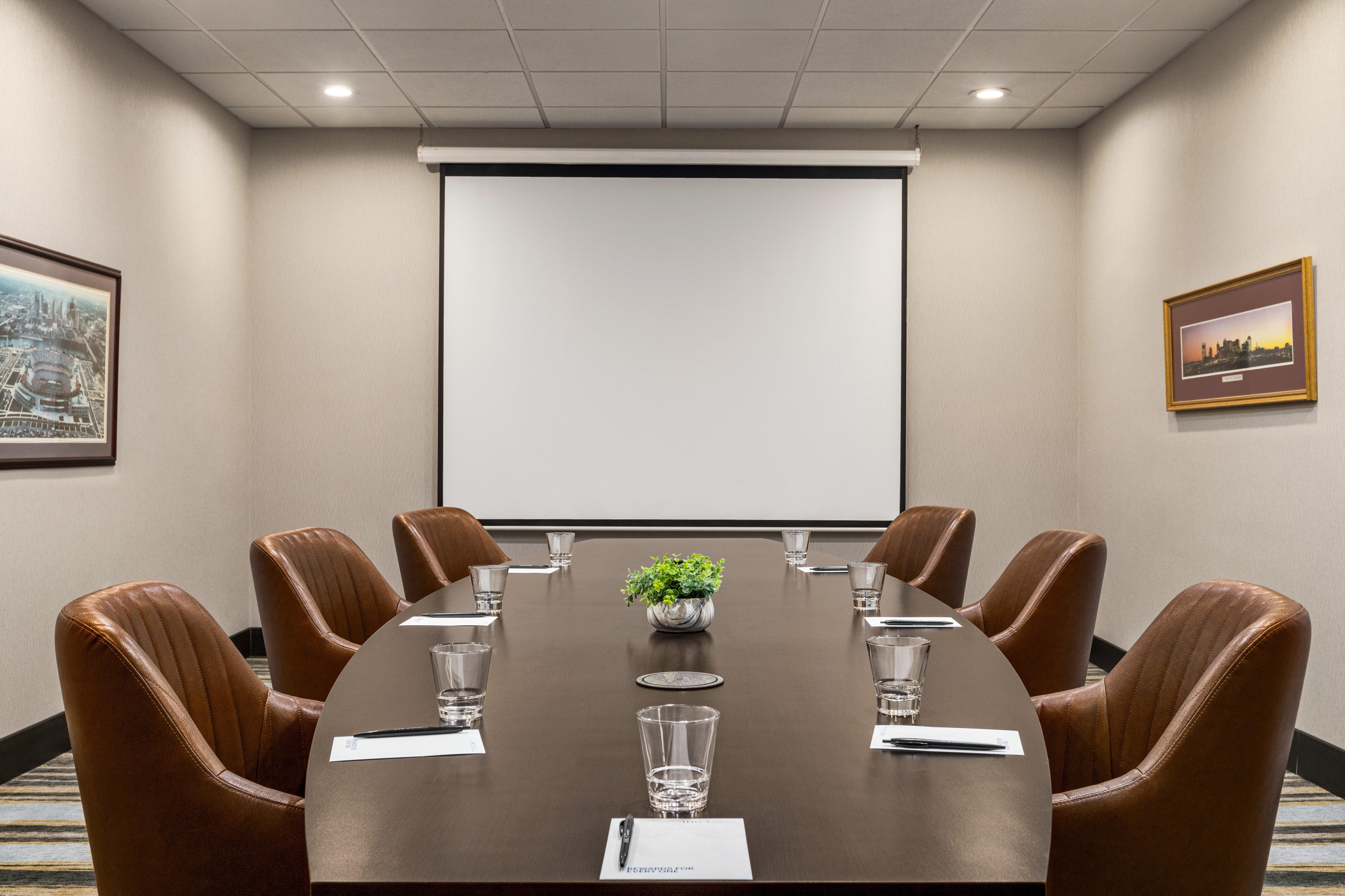 Holiday Inn Nashville Downtown Stadium, an IHG Hotel 10/13