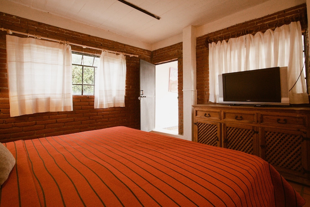 1 BEDROOM, EXCLUSIVE, SUITE, CITY VIEW, HOT TUB