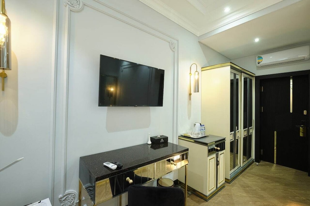 East Star Hotel 40/50