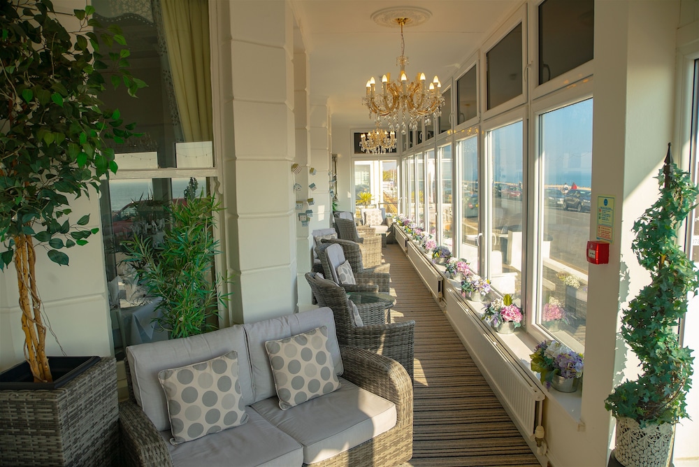 East Beach Hotel 40/54