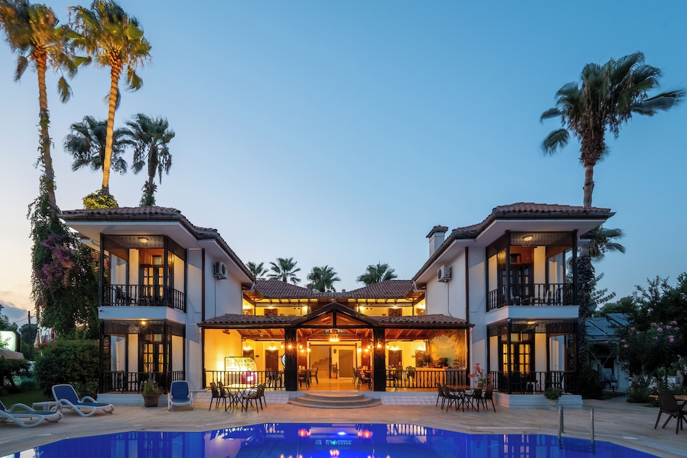 Hotel Palma Rosa 2/50