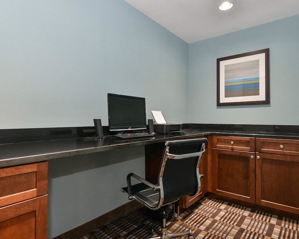 Comfort Inn & Suites Springfield I-55 30/37