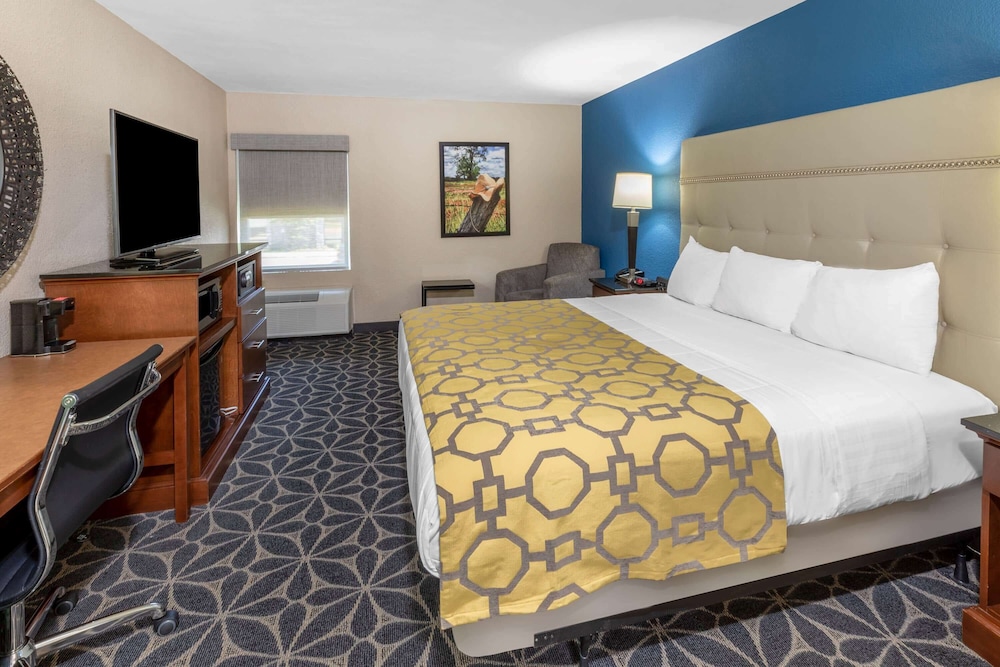 Baymont by Wyndham McAllen 27/60