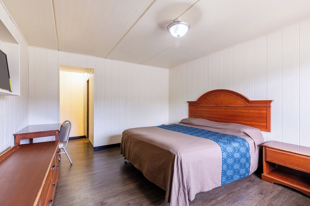 Room at Best Motel By OYO Chicago I-90, CHICAGO - IL