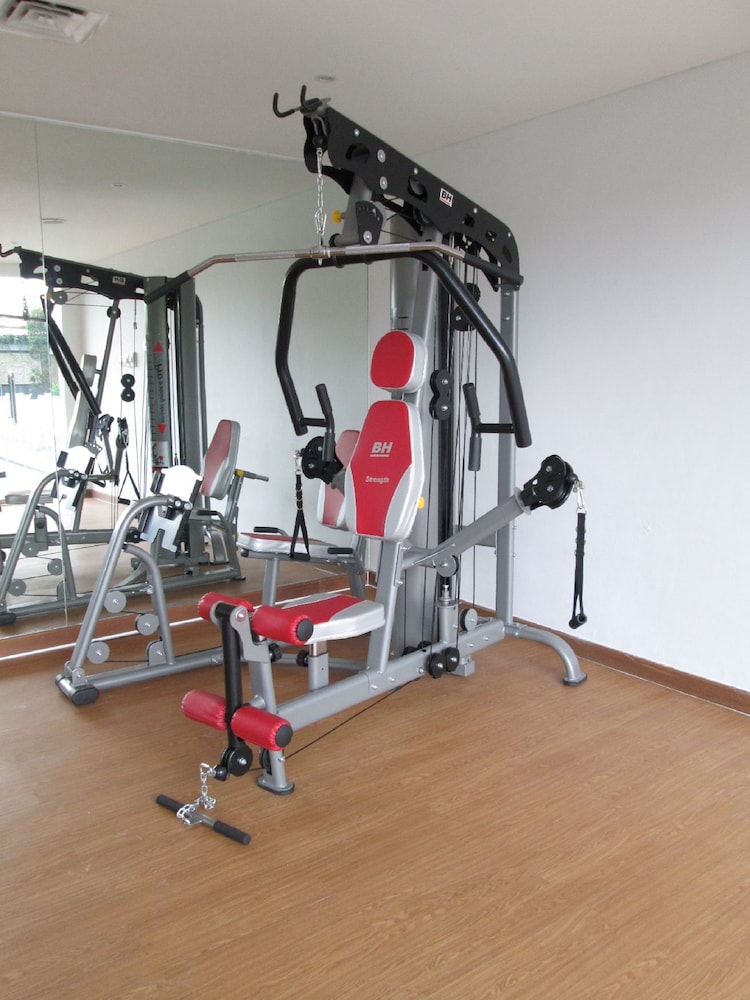 IBIS STYLES CIKARANG 24/35