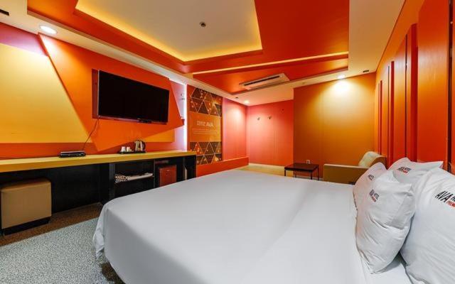 Ava Hotel Changwon 10/99