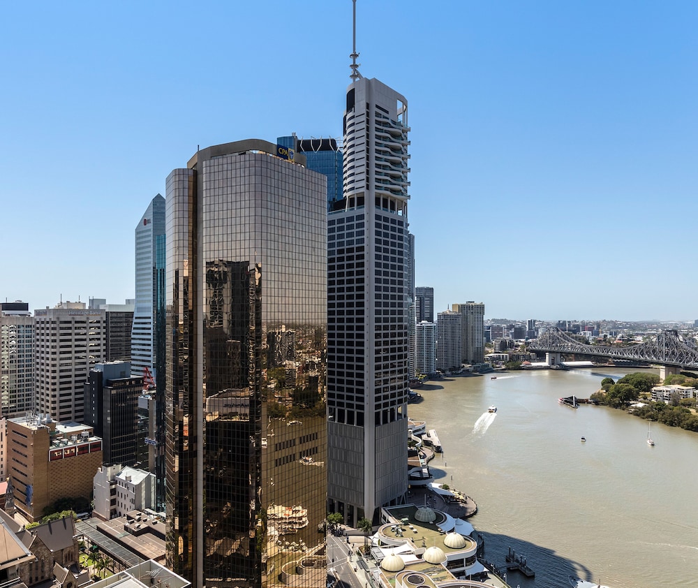 Oaks Brisbane Felix Suites 32/42