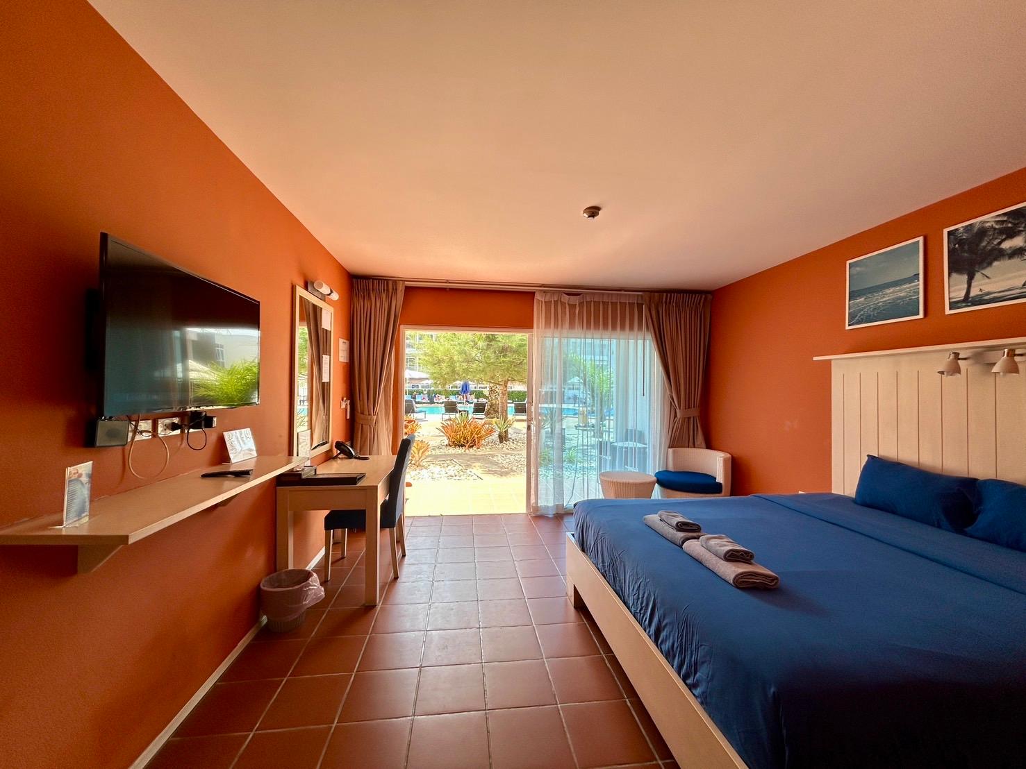 Pool, Deluxe, Double Bed