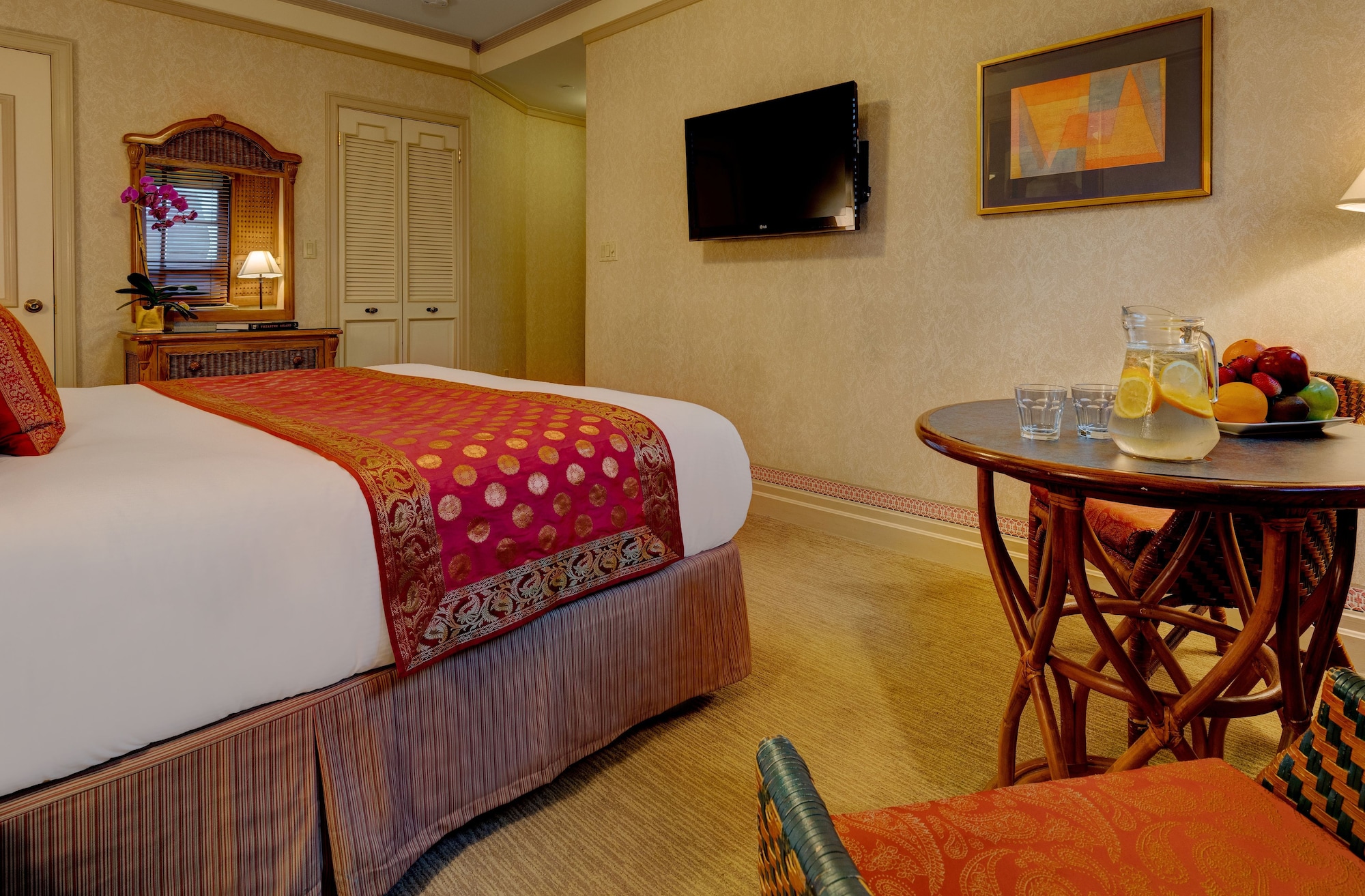 PREMIUM, SINGLE, KING BED, ACCESSIBLE