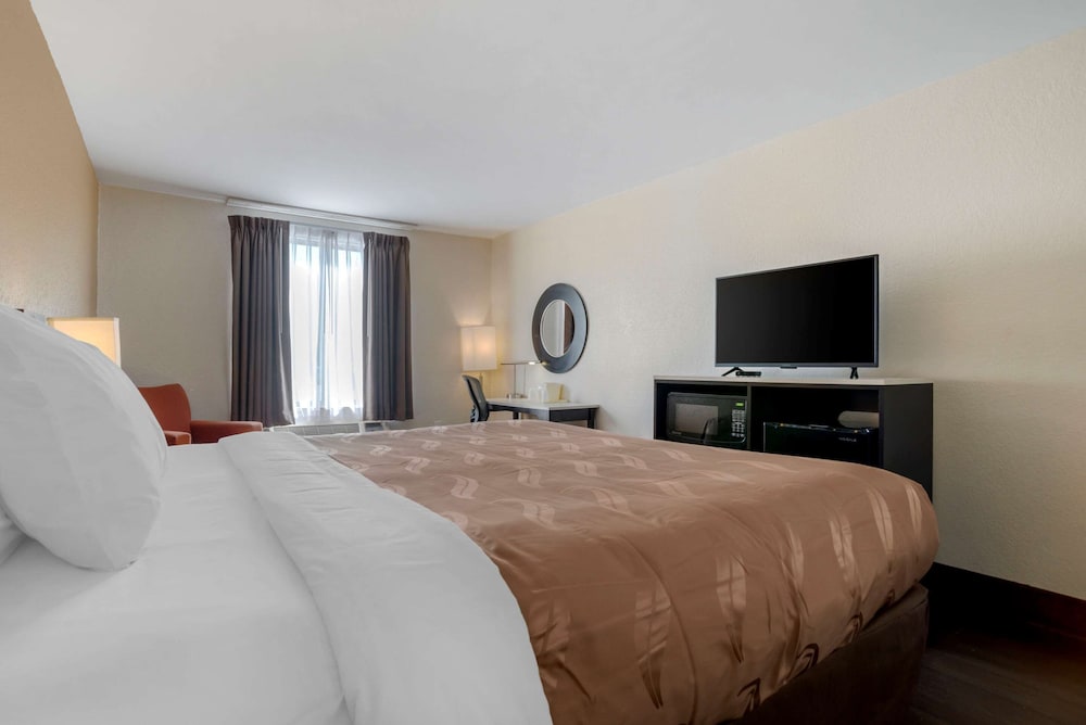 Standard, King Bed, Quality Inn Phenix City Columbus 4/9