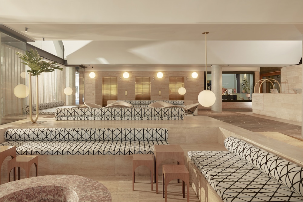 The Calile Hotel 28/71