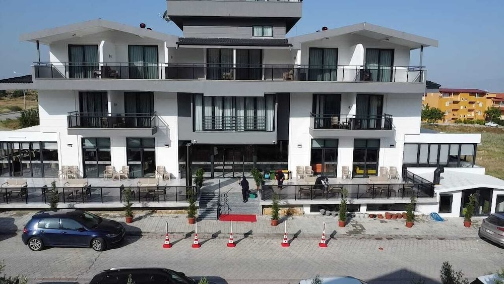 Çelik Thermal & Spa 7/48
