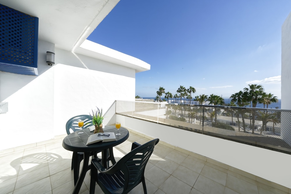 BLUESEA El Dorado Apartments 11/50