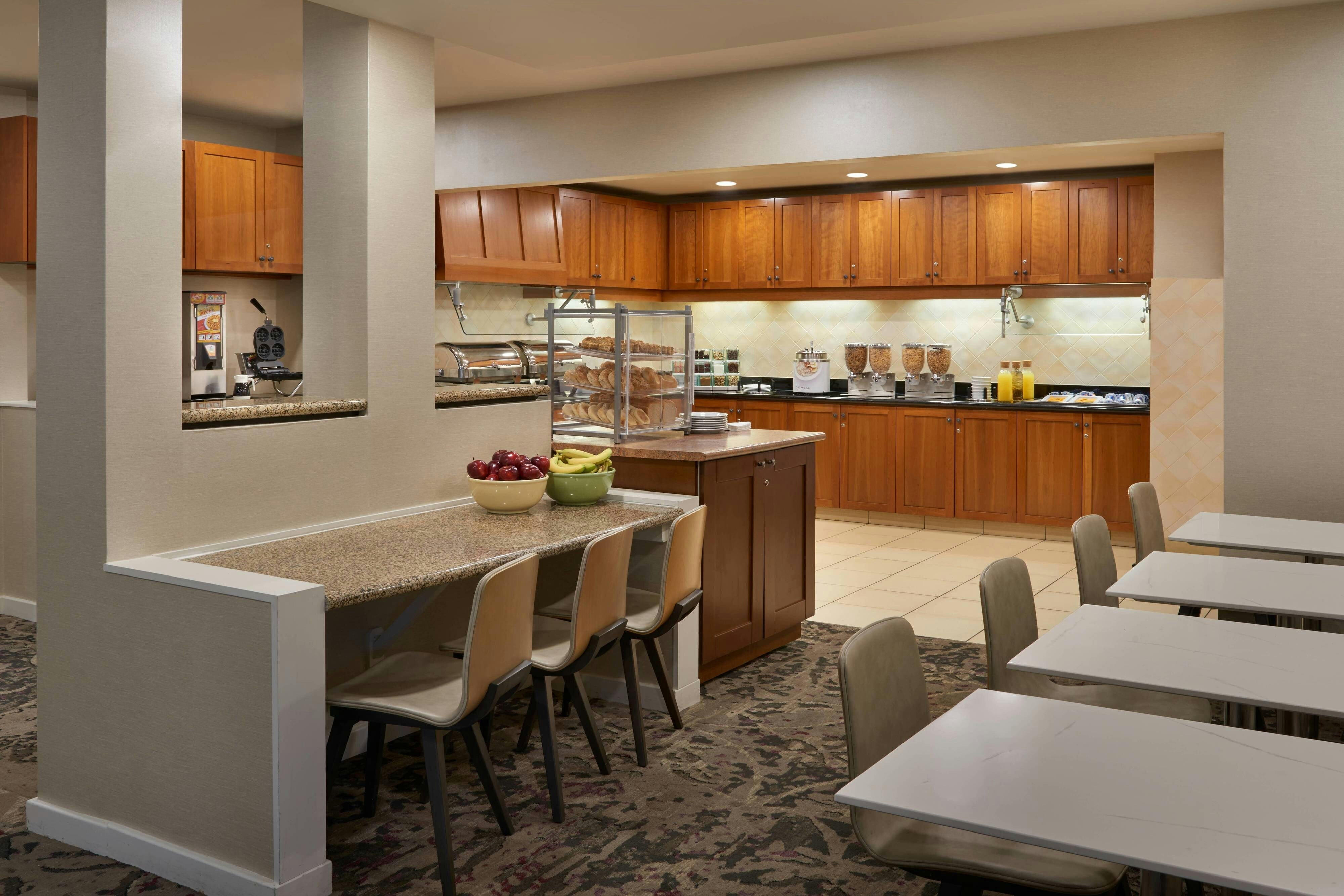 RESIDENCE INN BY MARRIOTT GRAVENHURST MUSKOKA WHARF 4/10
