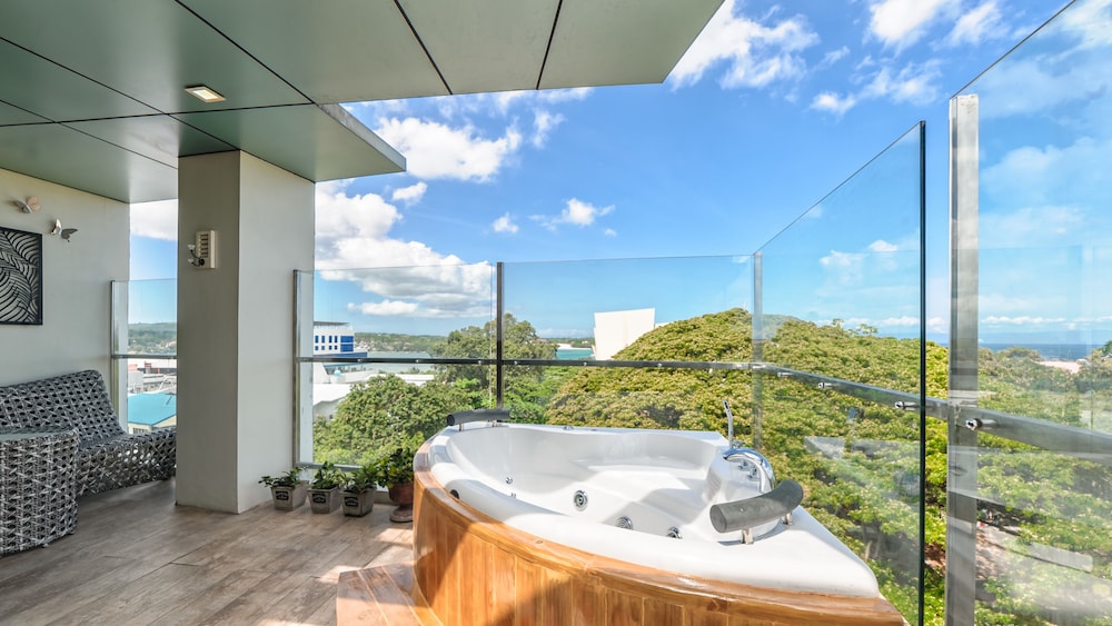 Sweet Home Boutique Hotel 72/72