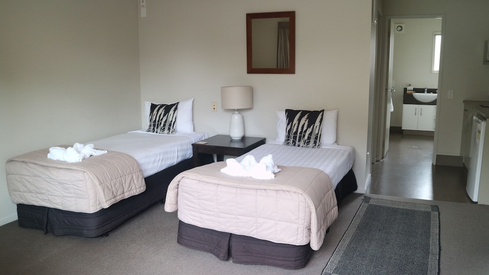 1 BEDROOM, SPA, SUITE