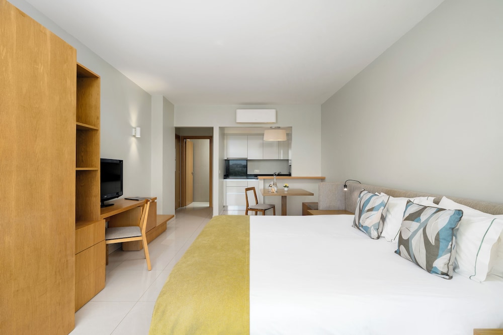 Agua Hotels Riverside 14/49