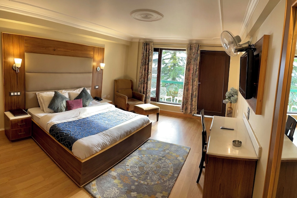 Hotel Mongas 10/50