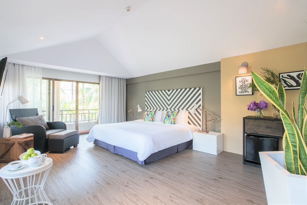 Burasari Phuket 24/77
