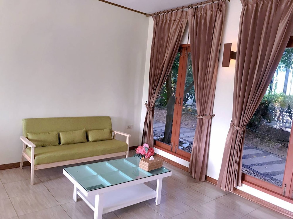 Panlaan Boutique Resort 48/72