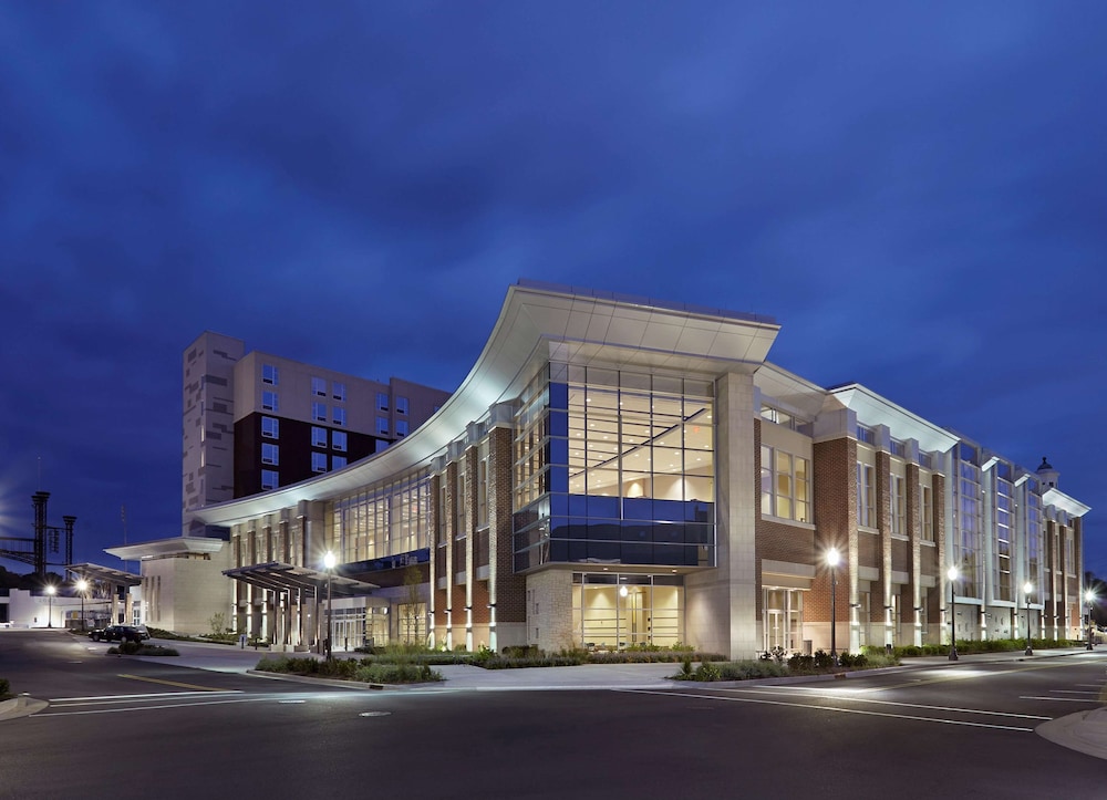 Doubletree By Hilton Lawrenceburg 1/33