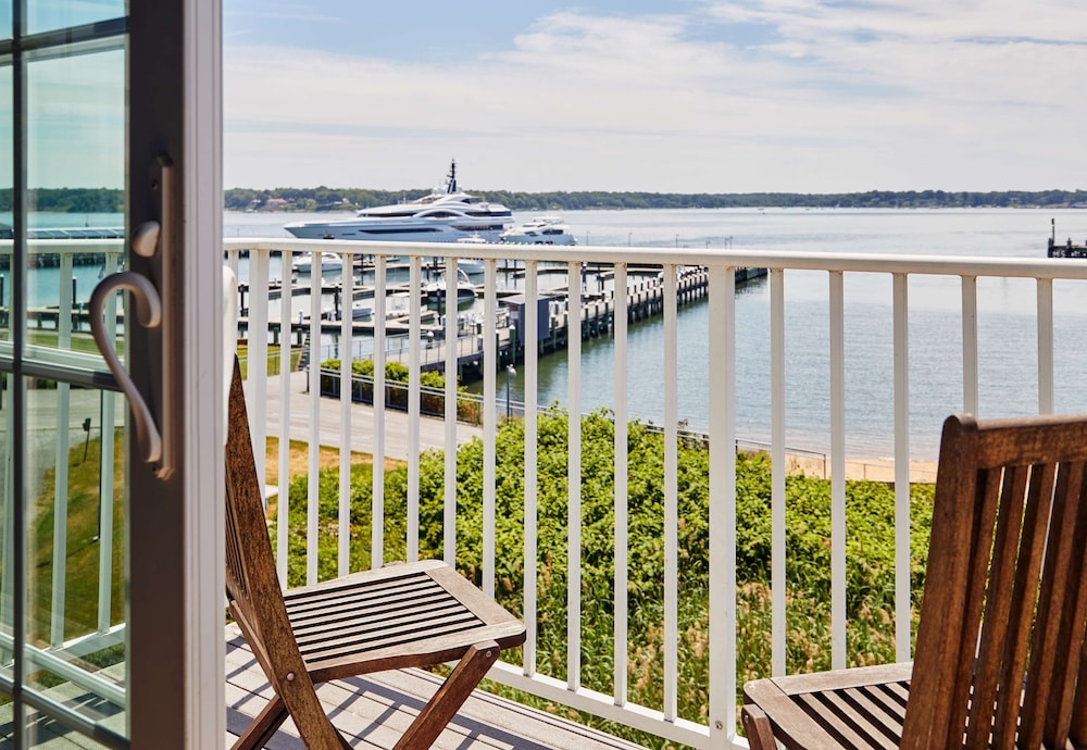The Harbor Front Inn 21/42