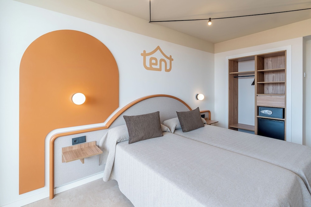 Standard, Twin Beds, Murphy Bed, Balcony