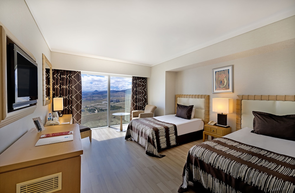 Grand Hotel Konya 22/78